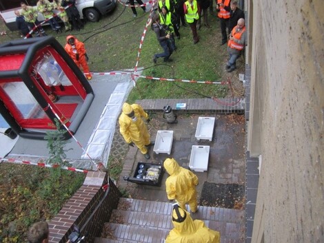 Field exercise to investigate a fictitious suspected use of biological weapons. (© RKI) Field exercise to investigate a fictitious suspected use of biological weapons.